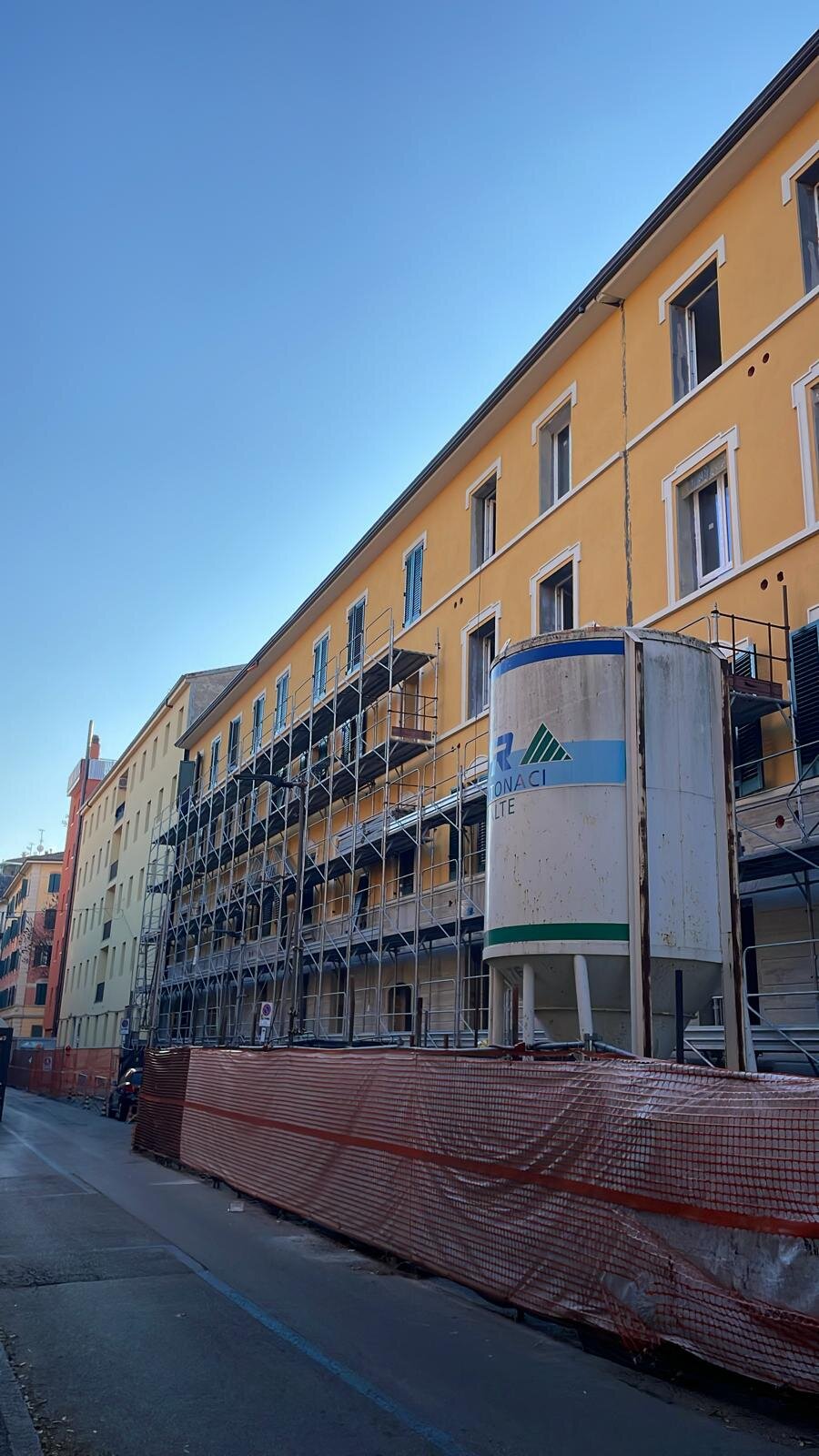 Edificio finito Bologna